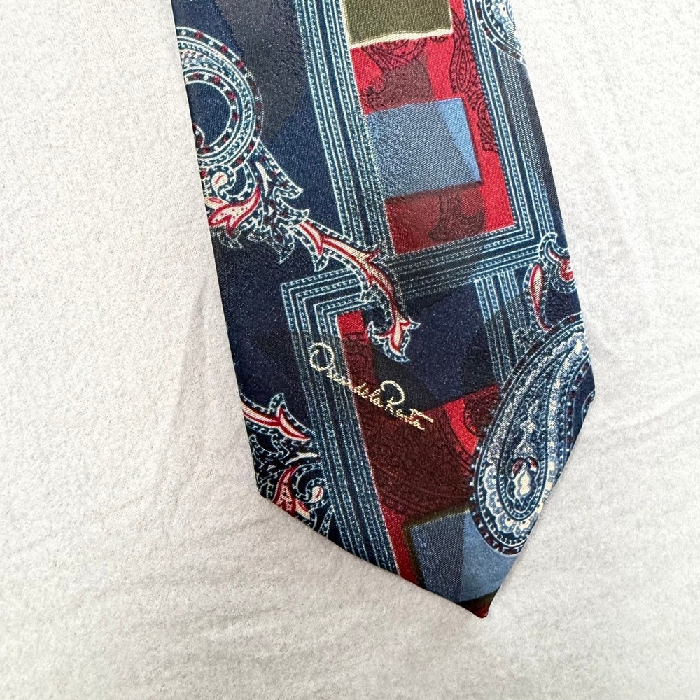 Oscar de la Renta Men's Tie Blue Red Paisley Geometric Silk Designer Office Wear